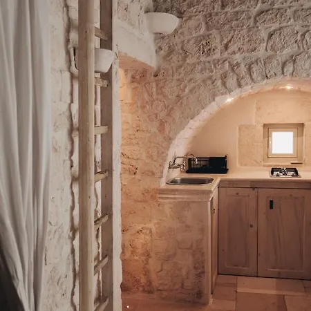 Casetta Garibaldi - Monolocale Storico Per Coppie A Ostuni Exterior foto