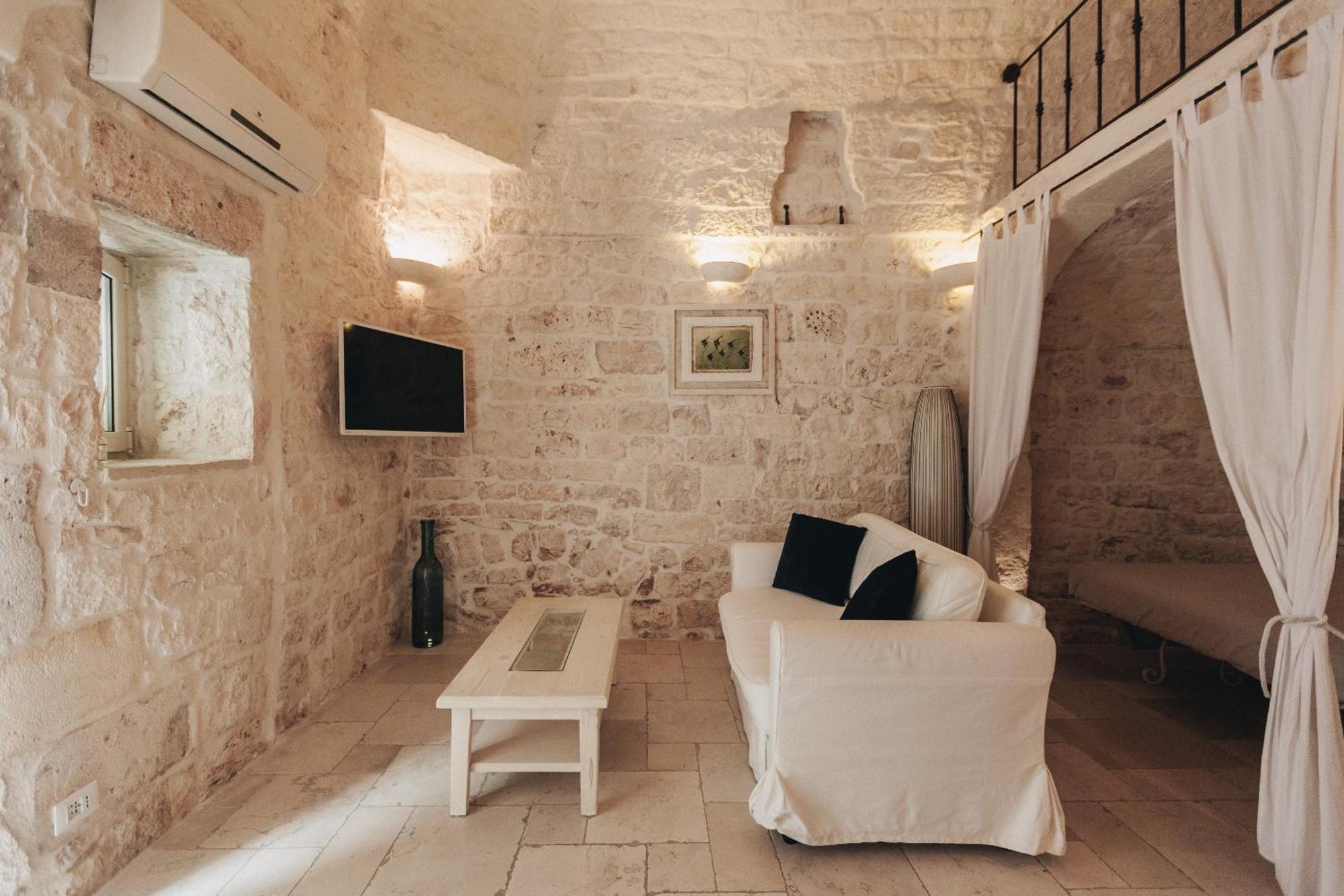 Holiday home Casetta Garibaldi - Monolocale Storico Per Coppie A Ostuni *